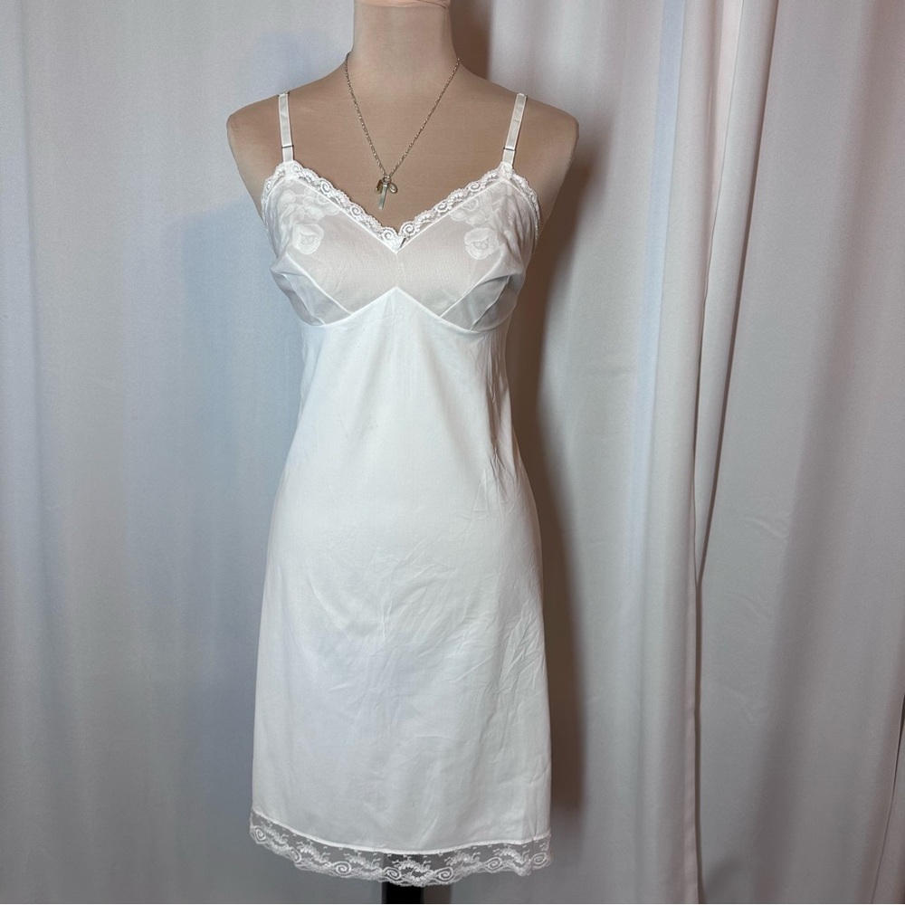 Vtg 50’s Vanity Fair Midi Slip Dress Gown Sz 36 Tricot Nylon Embroidered READ